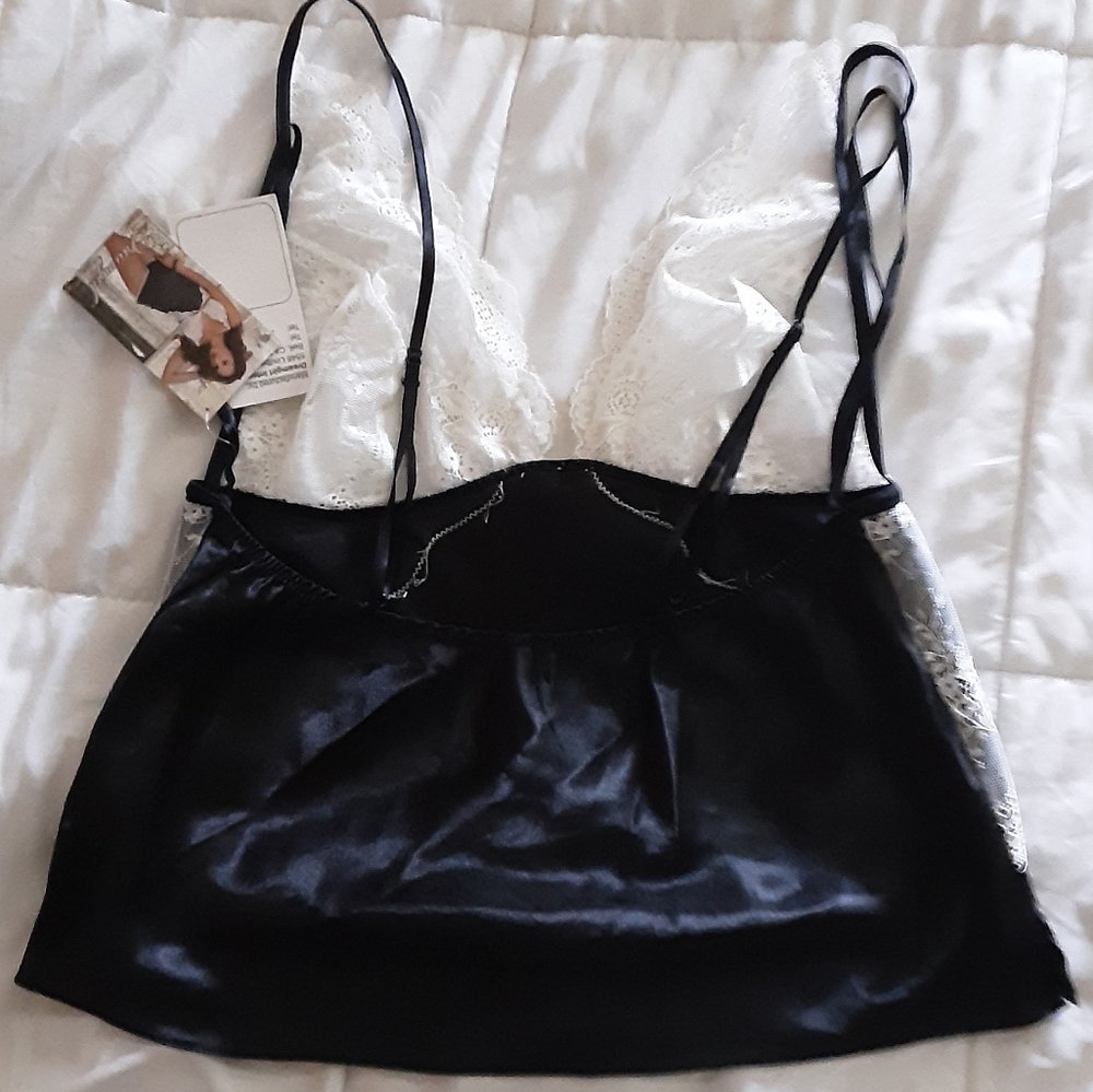 Dreamgirl Intimates Top/Bottom Set Size Medium - Picture 8 of 12